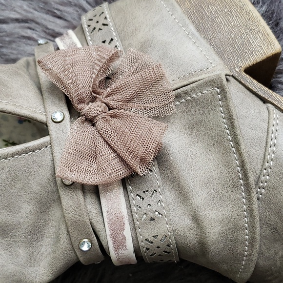 Jellypop Cute Girls Boots Taupe 2 Y Spring - Picture 2 of 5